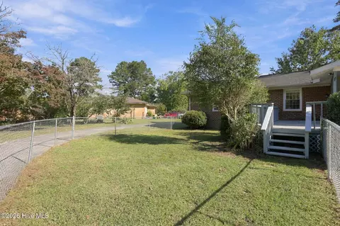 Exterior - 309 Willowbrook Ct, New Bern, NC 28562 photo 11 of 15