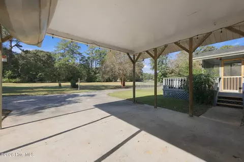 Exterior - 309 Willowbrook Ct, New Bern, NC 28562 photo 8 of 15