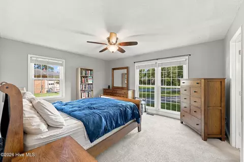 Bedroom - 309 Willowbrook Ct, New Bern, NC 28562 photo 1 of 5