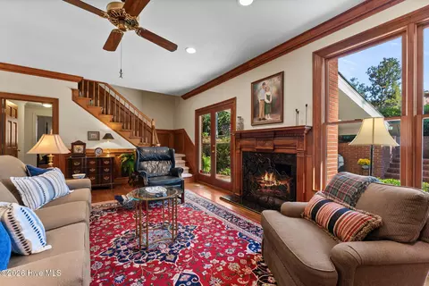 Living - 3218 Wheeler Rd, Augusta, GA 30909 photo 1 of 2