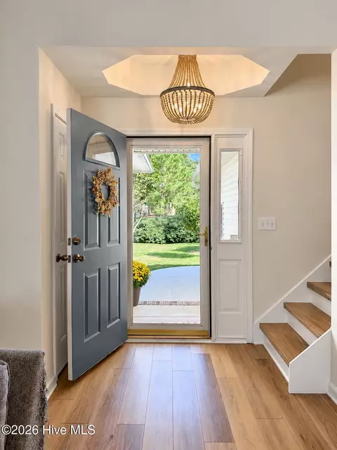 Entry Way - 305 Shearwater Dr, Hampstead, NC 28443 photo 2 of 4