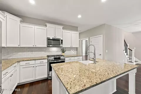 Kitchen - 28 Bedford Cir, Pinehurst, NC 28374 photo 4 of 4