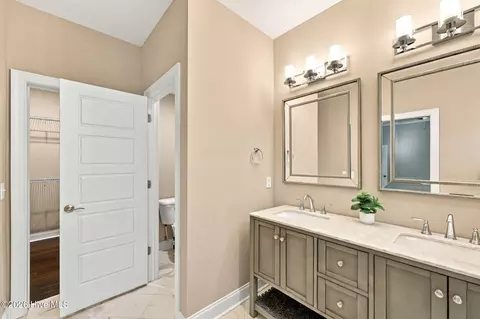 Bath - 28 Bedford Cir, Pinehurst, NC 28374 photo 3 of 5