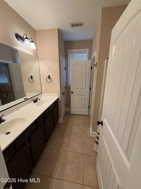 Bath - 4035 Payten Pl, Evans, GA 30809 photo 1 of 2