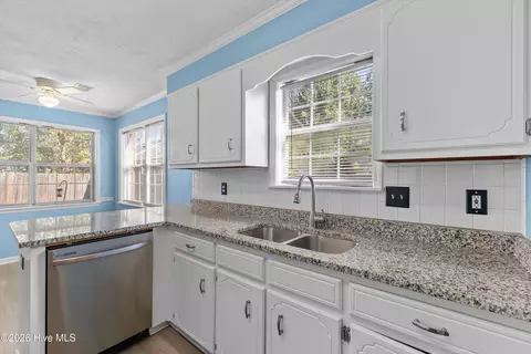 Kitchen - 1645 Goshen Rd, Augusta, GA 30906 photo 2 of 4