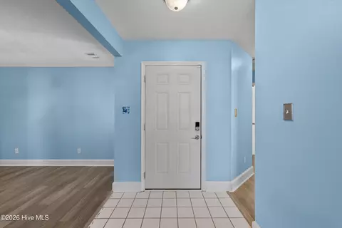 Entry Way - 1645 Goshen Rd, Augusta, GA 30906 photo 2 of 6