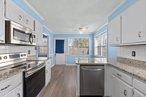 Kitchen - 1645 Goshen Rd, Augusta, GA 30906 photo 1 of 4