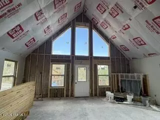 Entry Way - 50 Hideout Ln, Murphy, NC 28906 photo 4 of 9