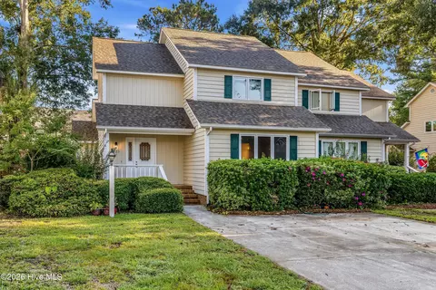 323 Wimbledon Ct, Wilmington, NC 28412