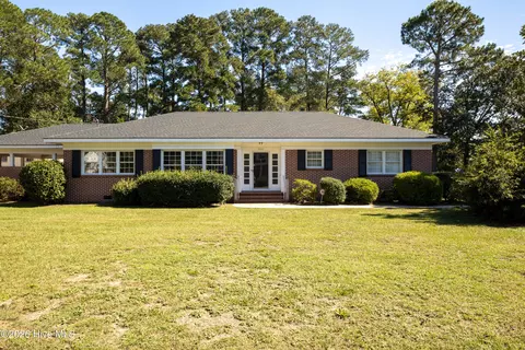 502 N Main St, Salemburg, NC 28385
