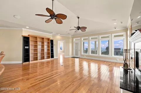 Living - 101 Jackson Ave, Emerald Isle, NC 28594 photo 3 of 3