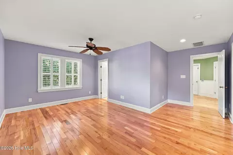 Bedroom - 101 Jackson Ave, Emerald Isle, NC 28594 photo 4 of 6