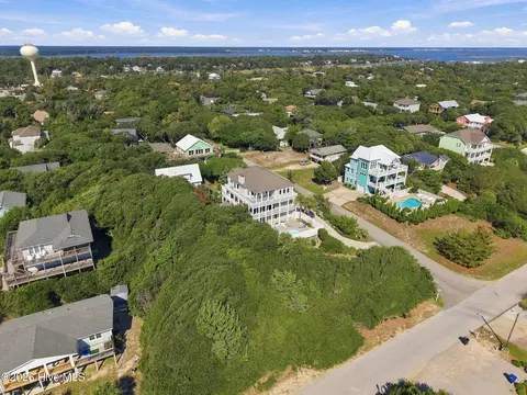 View/Area - 101 Jackson Ave, Emerald Isle, NC 28594 photo 6 of 9