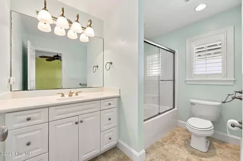 Bath - 101 Jackson Ave, Emerald Isle, NC 28594 photo 5 of 6