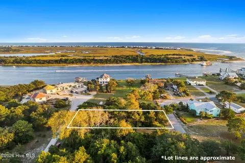 1717 Long Shore Dr SW, Shallotte, NC 28470