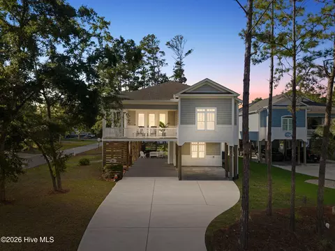 2201 W Yacht Dr, Oak Island, NC 28465