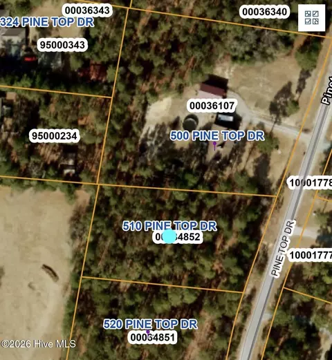 510 Pinetop Dr, Carthage, NC 28327