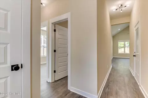 Entry Way - 3215 Sycamore Dr, Augusta, GA 30909 photo 2 of 7
