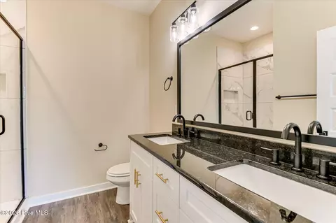Bath - 3215 Sycamore Dr, Augusta, GA 30909 photo 1 of 5
