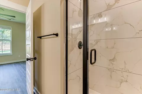 Bath - 3215 Sycamore Dr, Augusta, GA 30909 photo 3 of 5