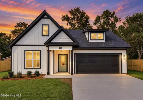 Exterior - 3215 Sycamore Dr, Augusta, GA 30909 photo 2 of 6
