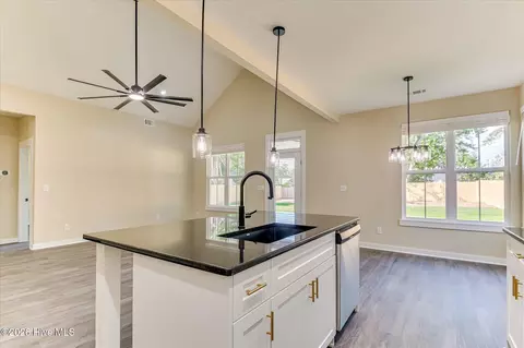 Kitchen - 3215 Sycamore Dr, Augusta, GA 30909 photo 3 of 4