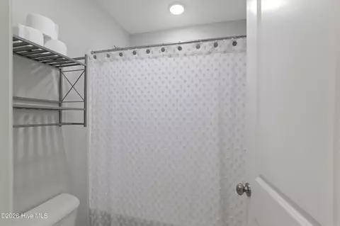 Bath - 165 Myrtle Grove Trl, Evans, GA 30809 photo 3 of 3