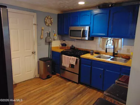 Kitchen - 7635 S Silverton St, Jackson, SC 29831 photo 1 of 3