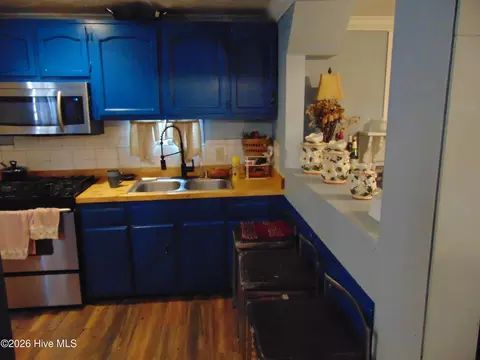 Kitchen - 7635 S Silverton St, Jackson, SC 29831 photo 2 of 3