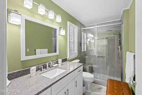 Bath - 115 Waters Edge Dr, Mccormick, SC 29835 photo 1 of 4