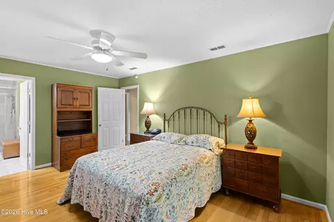 Bedroom - 115 Waters Edge Dr, Mccormick, SC 29835 photo 3 of 5