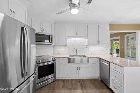 Kitchen - 115 Waters Edge Dr, Mccormick, SC 29835 photo 1 of 4