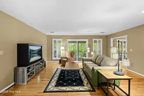 Living - 115 Waters Edge Dr, Mccormick, SC 29835 photo 1 of 4