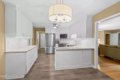 Kitchen - 115 Waters Edge Dr, Mccormick, SC 29835 photo 2 of 4