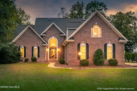 224 Teachs Cove Rd, Bath, NC 27808