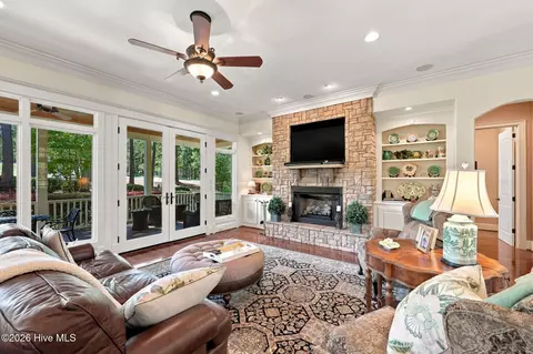 Living - 28 Middlebury Rd, Pinehurst, NC 28374 photo 1 of 4