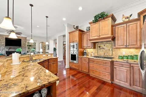 Kitchen - 28 Middlebury Rd, Pinehurst, NC 28374 photo 3 of 3