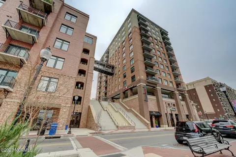 240 N Water St #753, Wilmington, NC 28401