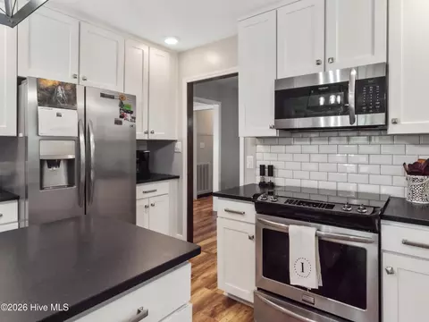 Kitchen - 254 Devonshire Ave W, West End, NC 27376 photo 2 of 4