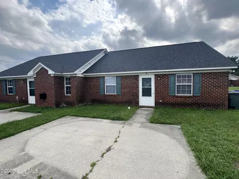 3204 Parkway Ct #A & B, Greenville, NC 27834