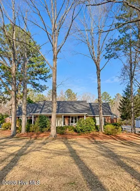 448 Huntingridge Rd, Greenville, NC 27834