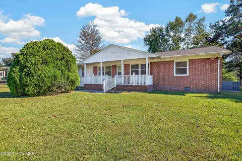 115 Shamrock Dr, Jacksonville, NC 28540