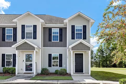 123 W Murrow Ln, Jacksonville, NC 28546