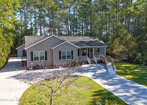 281 Ocean Forest Dr NW, Calabash, NC 28467