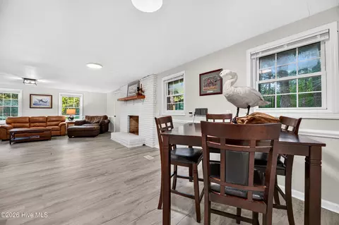 Dining - 3642 Nc-102, Ayden, NC 28513 photo 3 of 4