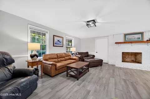 Living - 3642 Nc-102, Ayden, NC 28513 photo 1 of 1