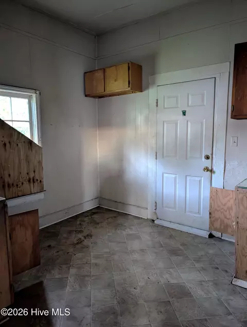 106 Ash St E, Wilson, NC 27893 photo 8