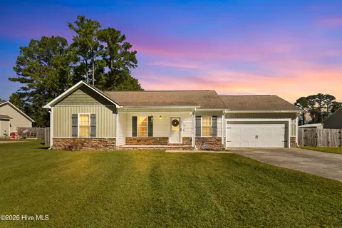 2910 Dawson Cabin Rd, Jacksonville, NC 28540