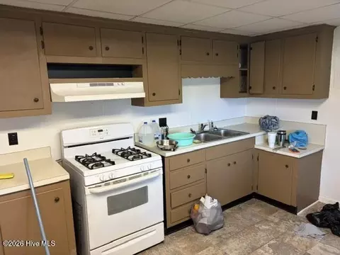 Kitchen - 5819 Us-264, Washington, NC 27889 photo 1 of 1