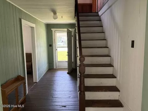 Entry Way - 5819 Us-264, Washington, NC 27889 photo 1 of 2